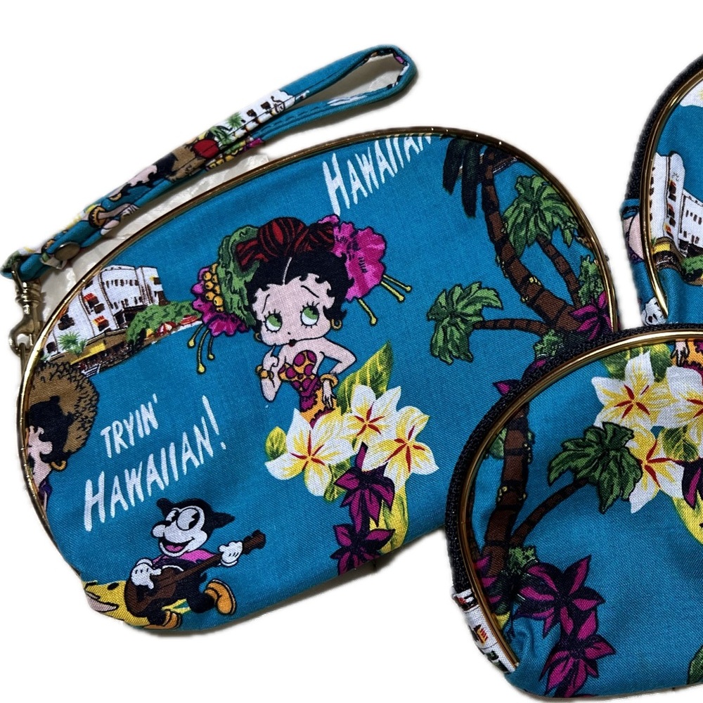 VTG Betty Boop Pouch Set Tryin Hawaiian